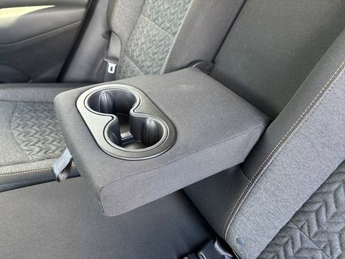 Used 2023 Chevrolet Equinox LT image 27