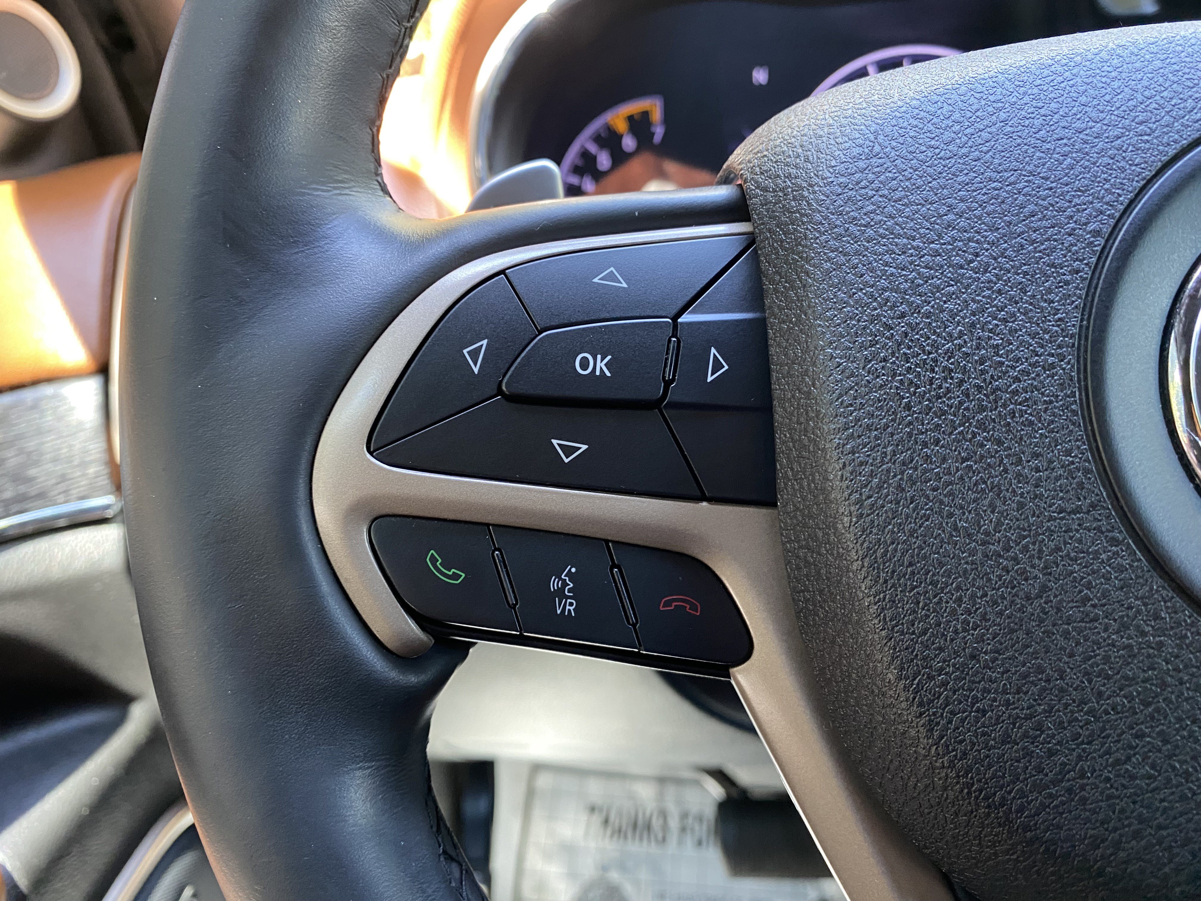 Used 2017 Jeep Grand Cherokee Summit AWD/4WD image 18