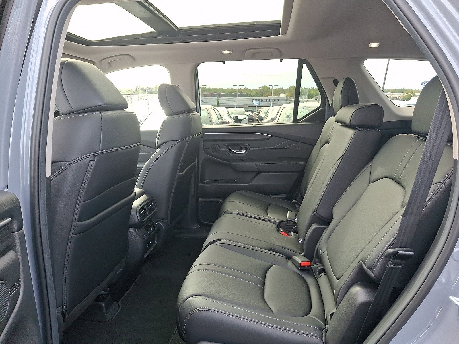 New 2026 Honda Pilot image 5