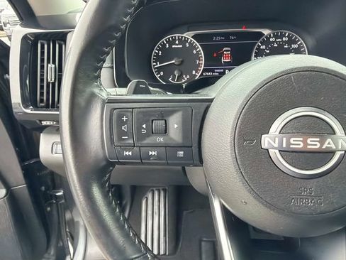 Used 2024 Nissan Pathfinder SV FWD image 26