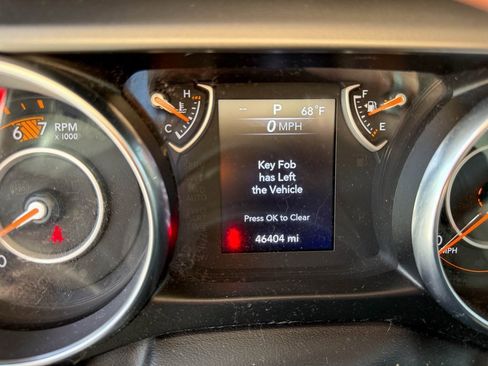 Used 2022 Jeep Wrangler Unlimited Sport image 25