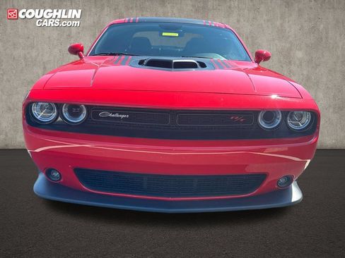 Used 2016 Dodge Challenger R/T Scat Pack RWD image 3