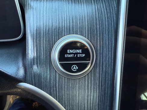 Used 2025 Mercedes-Benz GLC 43 AMG 4MATIC image 58