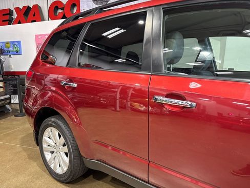 Used 2011 Subaru Forester 2.5X Premium w/ All-Weather Pkg AWD/4WD image 51