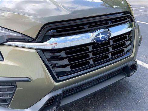 Used 2025 Subaru Ascent Premium AWD/4WD image 30
