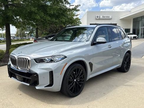 Certified 2024 BMW X5 xDrive40i w/ M Sport Package AWD/4WD image 1