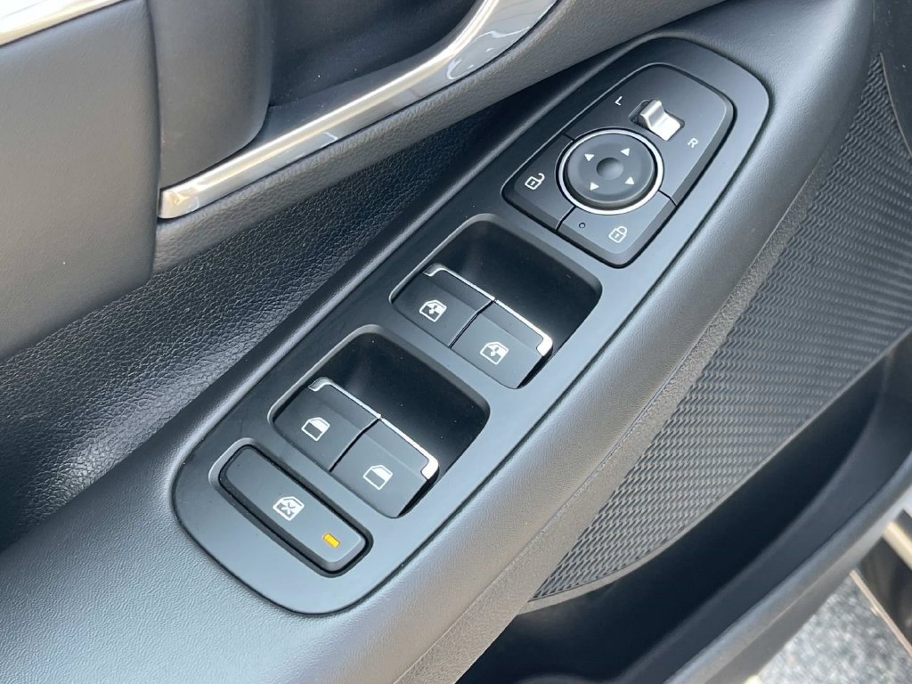 Used 2023 Hyundai Sonata SEL w/ Convenience Package FWD image 33