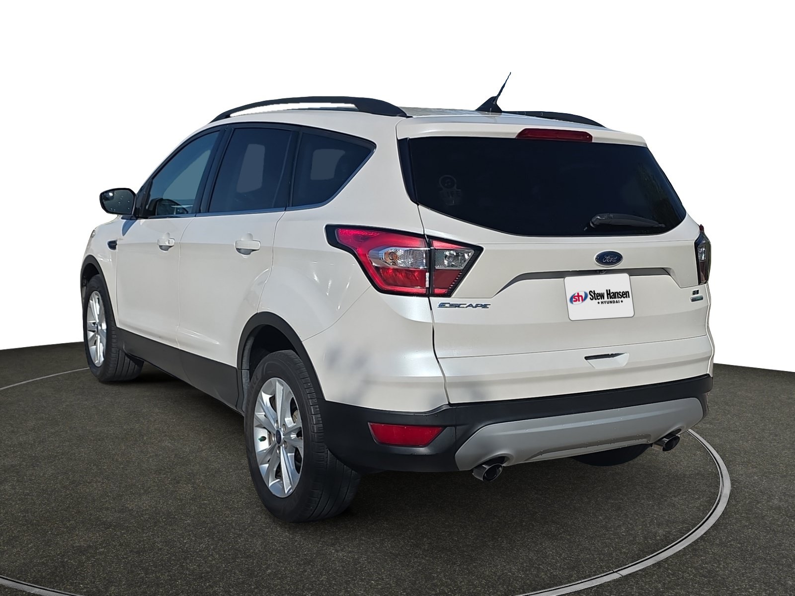 Used 2018 Ford Escape SE w/ SE Sync 3 Package FWD image 3