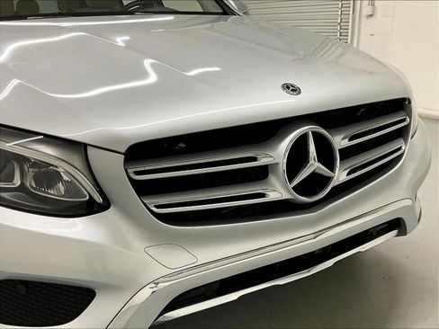Used 2019 Mercedes-Benz GLC 300 image 36