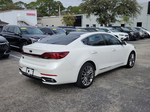 Certified 2020 Kia Cadenza Limited image 6
