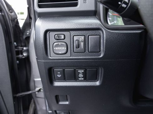 Used 2019 Toyota 4Runner TRD Off-Road AWD/4WD image 14