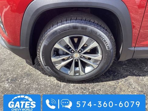 Used 2025 Chevrolet Equinox LT w/ Convenience Package II AWD/4WD image 32