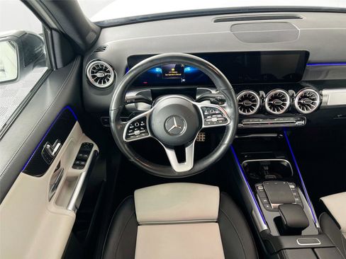 Certified 2023 Mercedes-Benz GLB 250 4MATIC image 19