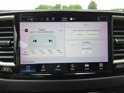 Used 2022 Chrysler Pacifica Touring-L FWD image 32