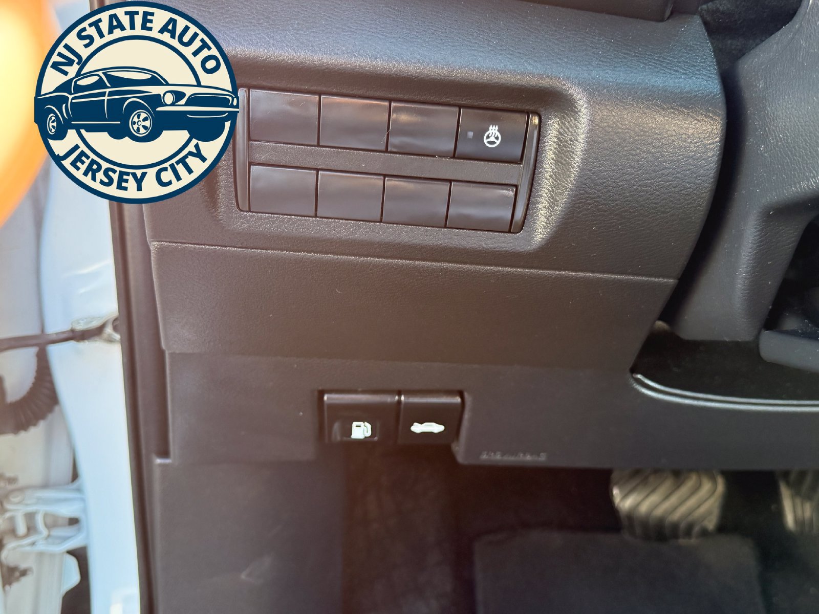 Used 2021 Nissan Kicks SR w/ SR Premium Package FWD image 30