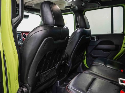 Used 2021 Jeep Wrangler Unlimited Rubicon w/ Xtreme Recon 35" Tire Package image 18