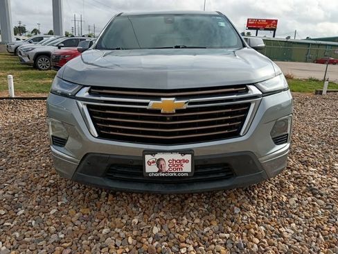 Used 2023 Chevrolet Traverse High Country AWD/4WD image 2