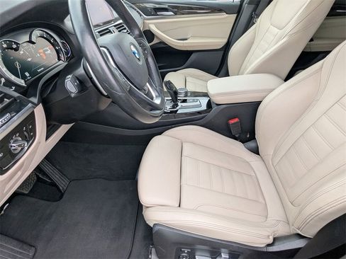 Used 2019 BMW X3 sDrive30i w/ Premium Package image 16