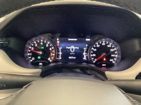Used 2023 Jeep Compass Limited AWD/4WD image 15
