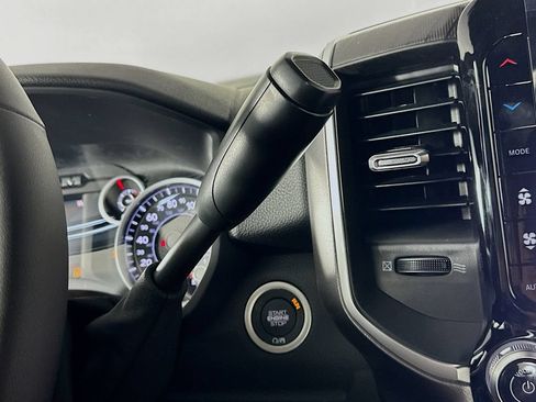 New 2026 RAM 2500 Big Horn AWD/4WD image 12