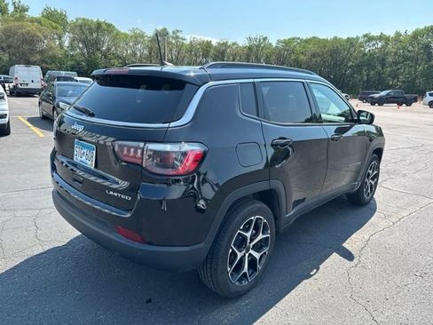 Used 2025 Jeep Compass Limited AWD/4WD image 10