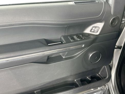 Used 2023 Ford Expedition Max XLT image 25