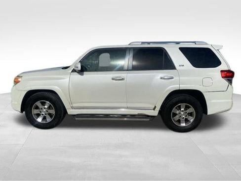 Used 2010 Toyota 4Runner Limited RWD image 2