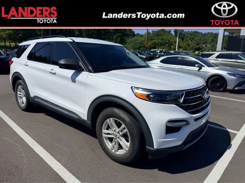 Used 2022 Ford Explorer XLT w/ Equipment Group 202A RWD image 1