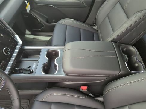 New 2026 GMC Acadia Elevation w/ Black Edition FWD image 19