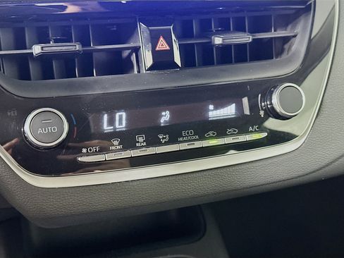 Used 2024 Toyota Corolla LE FWD image 24