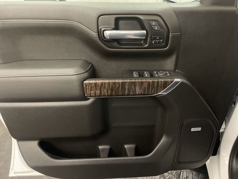 Used 2021 GMC Sierra 1500 Denali w/ Denali Premium Package image 17