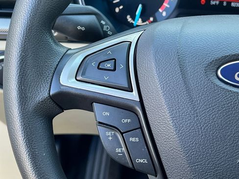 Used 2013 Ford Fusion SE image 30