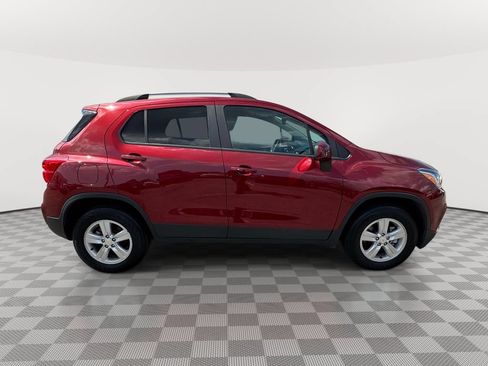 Used 2021 Chevrolet Trax LT w/ Driver Confidence Package AWD/4WD image 7