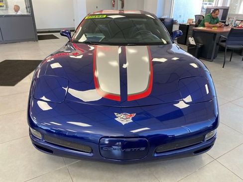 Used 2004 Chevrolet Corvette Z06 w/ Z06 Preferred Equipment Group RWD image 10