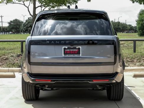 New 2026 Land Rover Range Rover SE AWD/4WD image 13