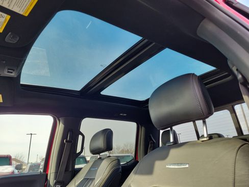 Used 2015 Ford F150 Platinum w/ Equipment Group 701A Luxury image 20