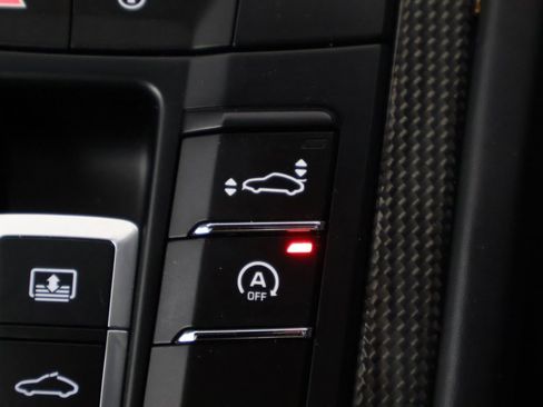 Used 2015 Porsche 911 Turbo S image 41