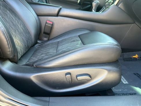 Used 2017 Nissan Maxima SR w/ Midnight Edition FWD image 28