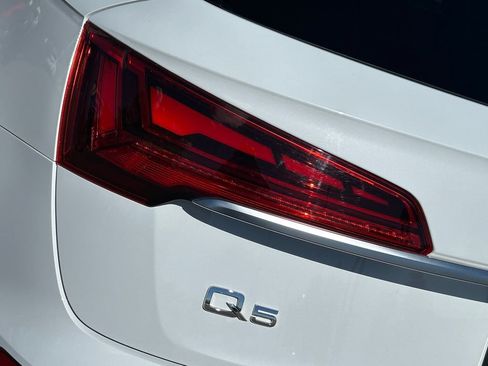 Used 2021 Audi Q5 2.0T Premium Plus w/ Premium Plus Package AWD/4WD image 24