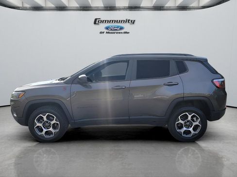 Used 2022 Jeep Compass Trailhawk image 5