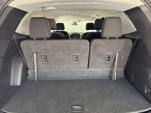 Used 2019 Chevrolet Traverse LT image 10
