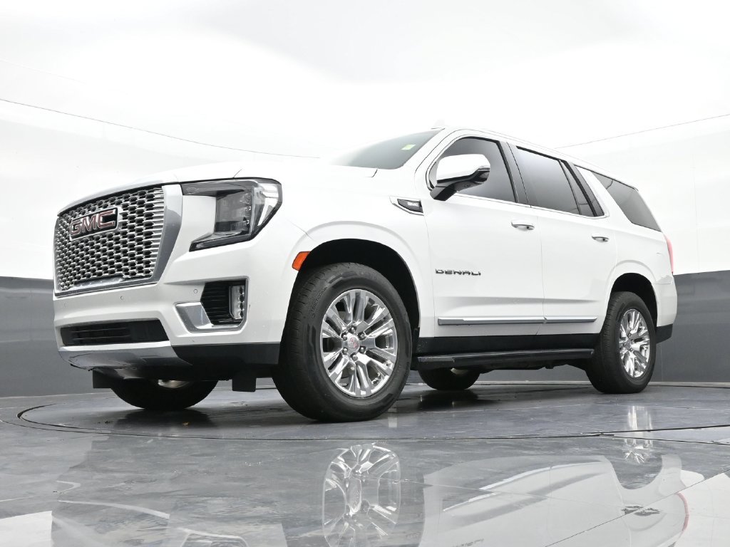 Used 2021 GMC Yukon Denali w/ Advanced Technology Package AWD/4WD image 23