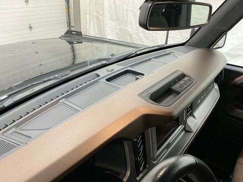 Used 2023 Ford Bronco Outer Banks image 12