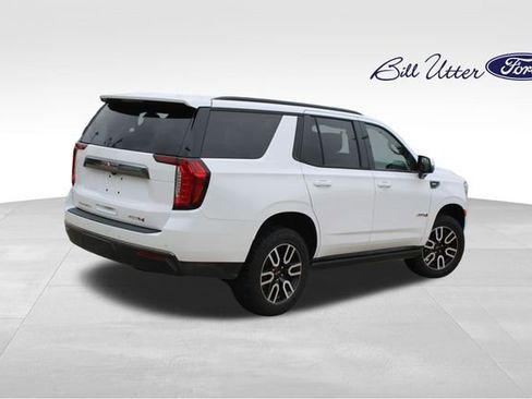 Used 2021 GMC Yukon AT4 w/ AT4 Premium Package AWD/4WD image 5