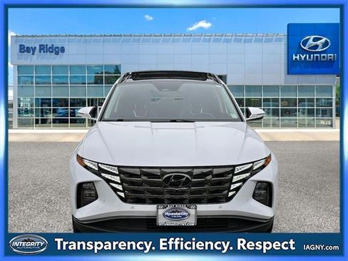 Used 2022 Hyundai Tucson Limited w/ Winter Package image 8