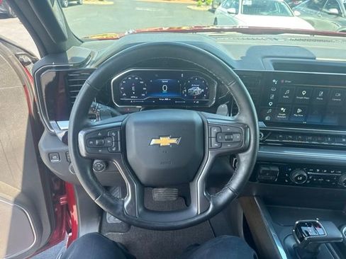 Certified 2025 Chevrolet Silverado 1500 High Country AWD/4WD image 10