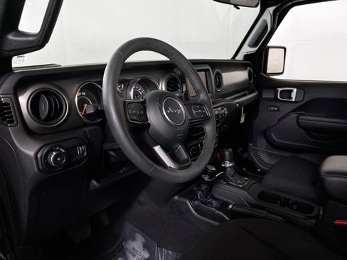 Used 2023 Jeep Wrangler Unlimited Sport AWD/4WD image 9