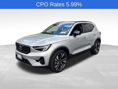 Used 2023 Volvo XC40 B5 Plus w/ Protection Package Premier AWD/4WD image 1
