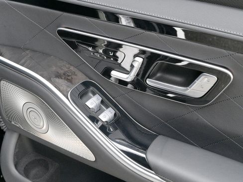 Used 2021 Mercedes-Benz S 500 4MATIC image 52