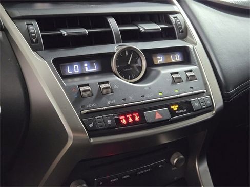 Used 2018 Lexus NX 300 FWD image 36